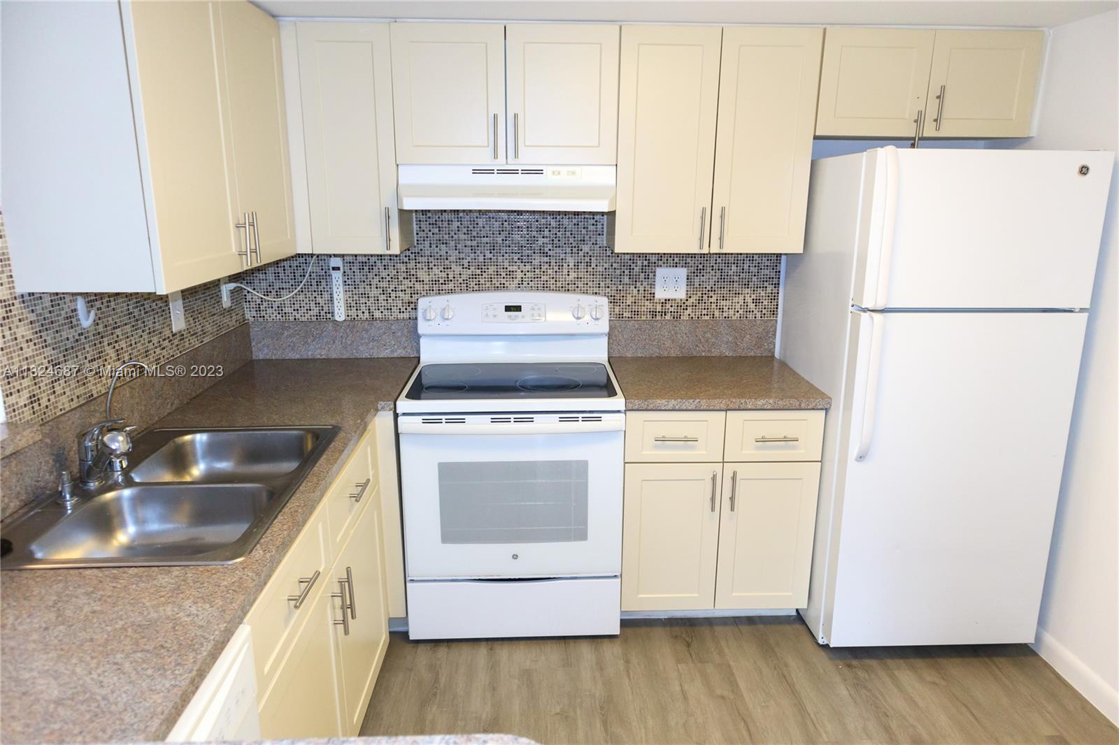 9785 Nob Hill Ct Unit: 9785