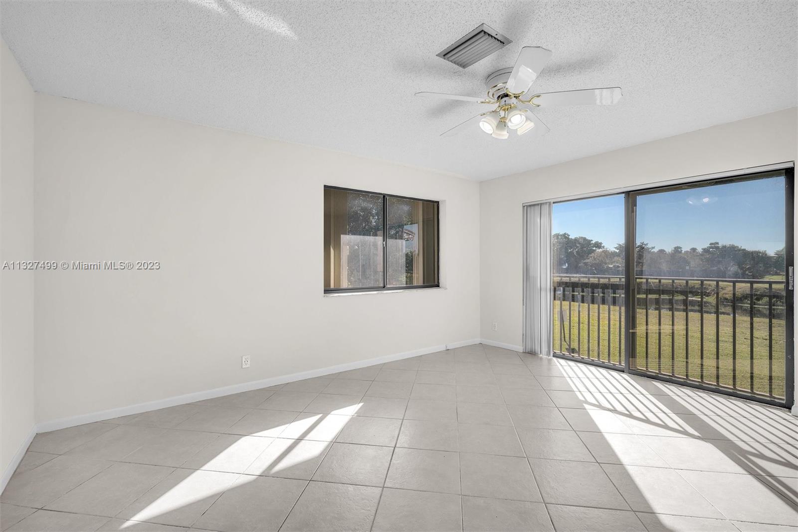 144 S Laurel Dr Unit: 605