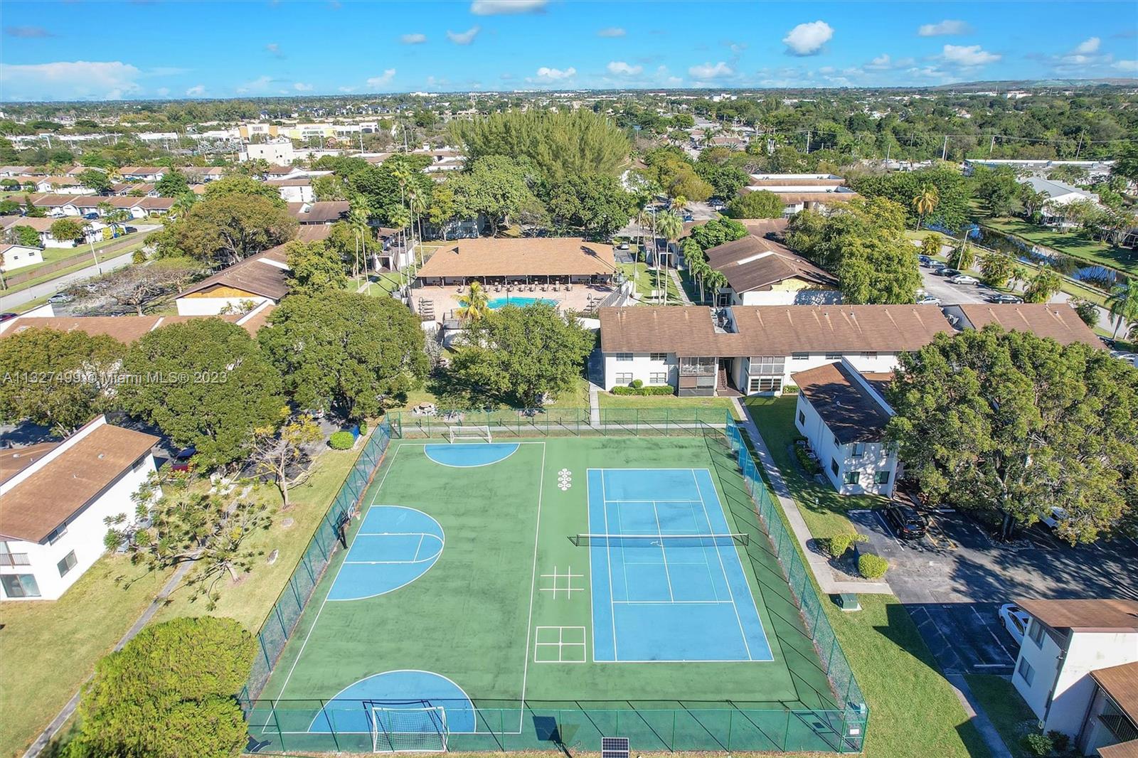 144 S Laurel Dr Unit: 605