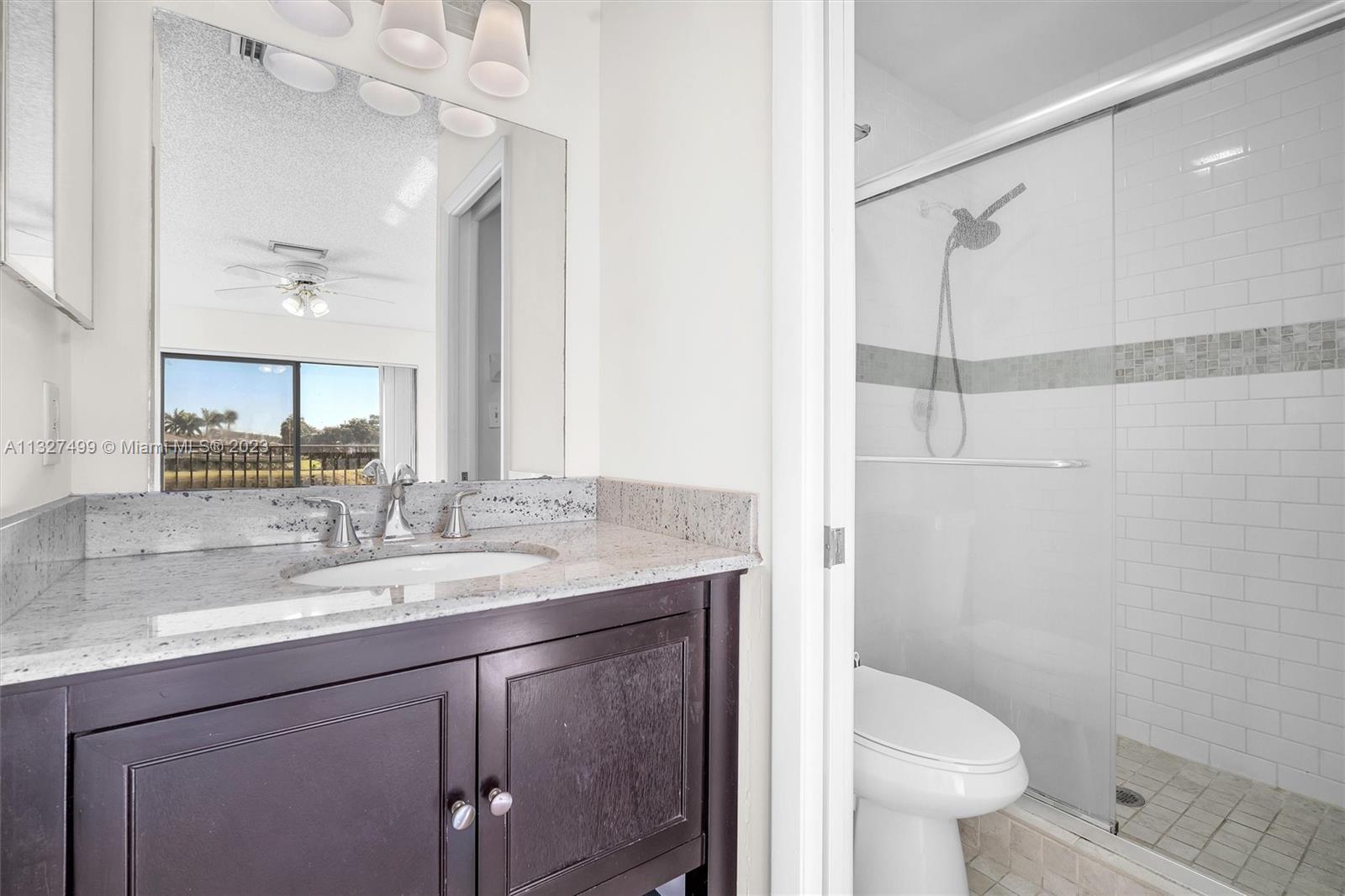 144 S Laurel Dr Unit: 605