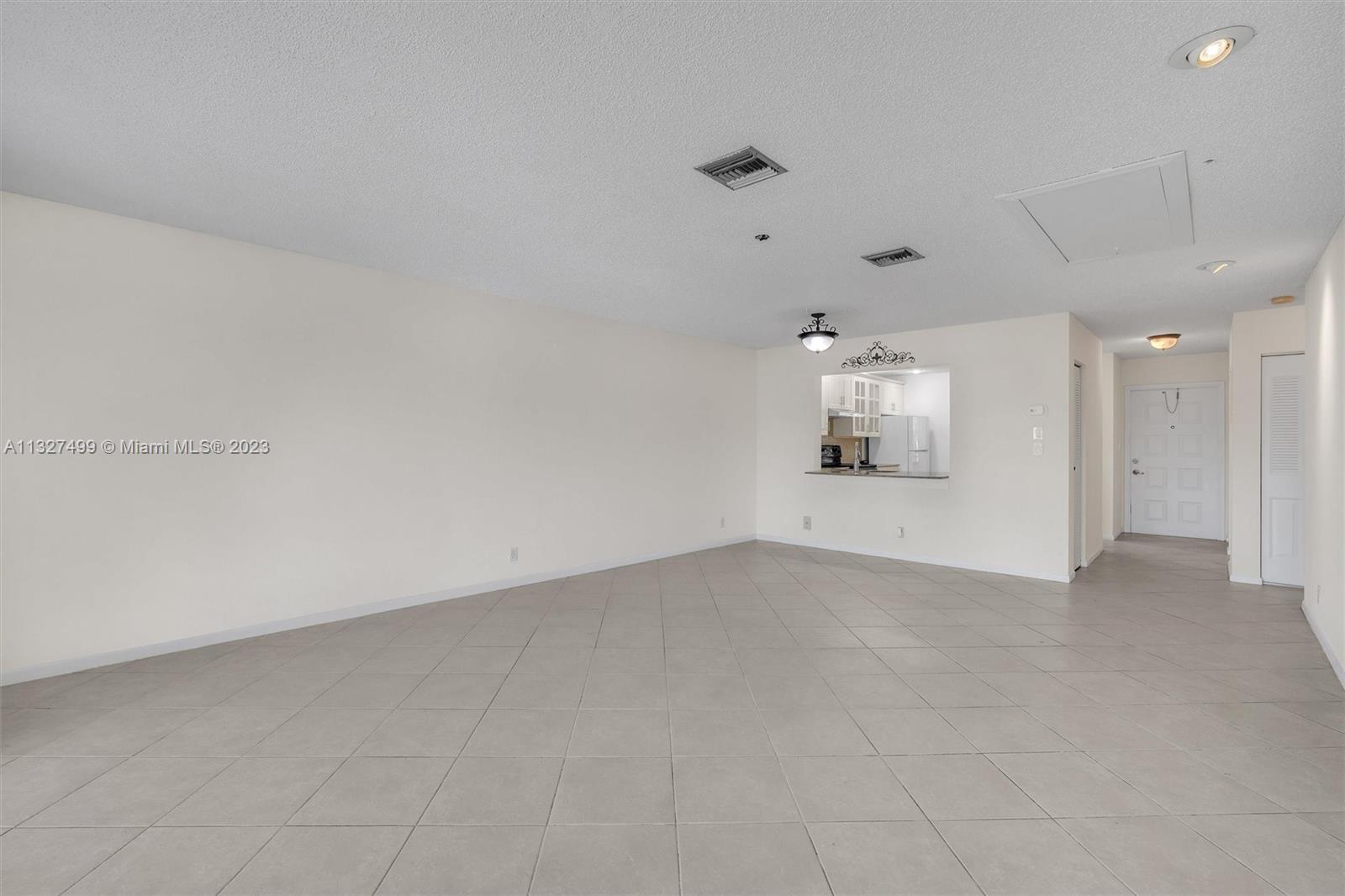 144 S Laurel Dr Unit: 605