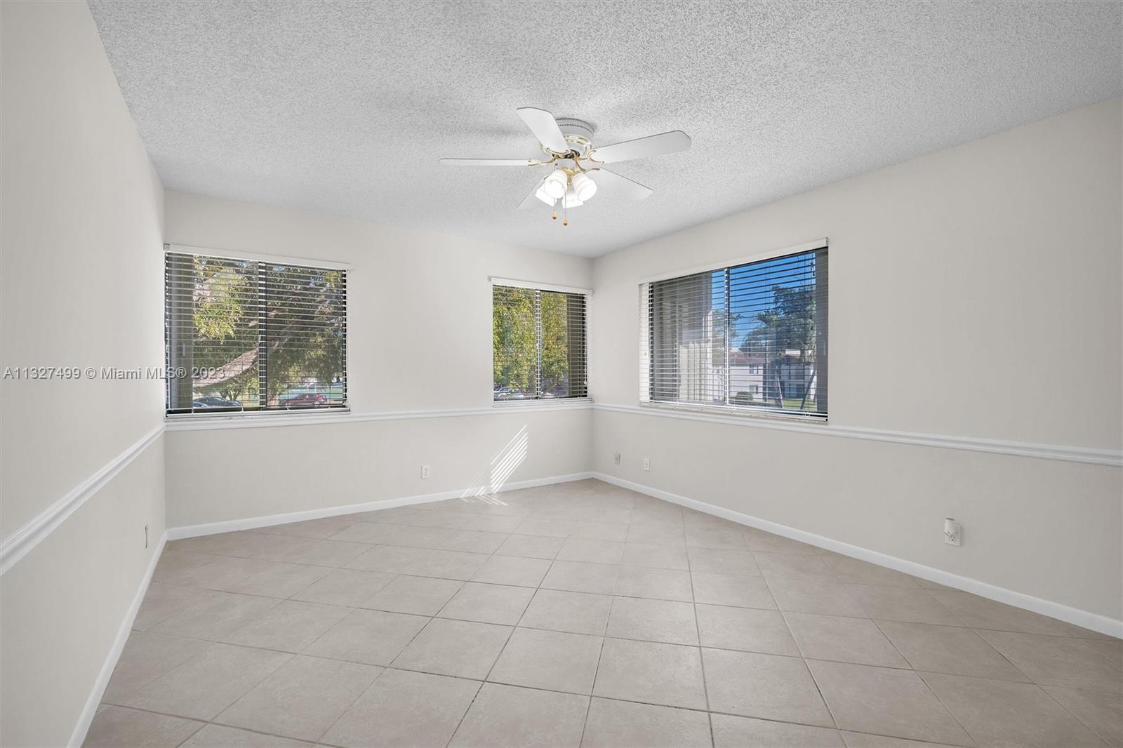 144 S Laurel Dr Unit: 605