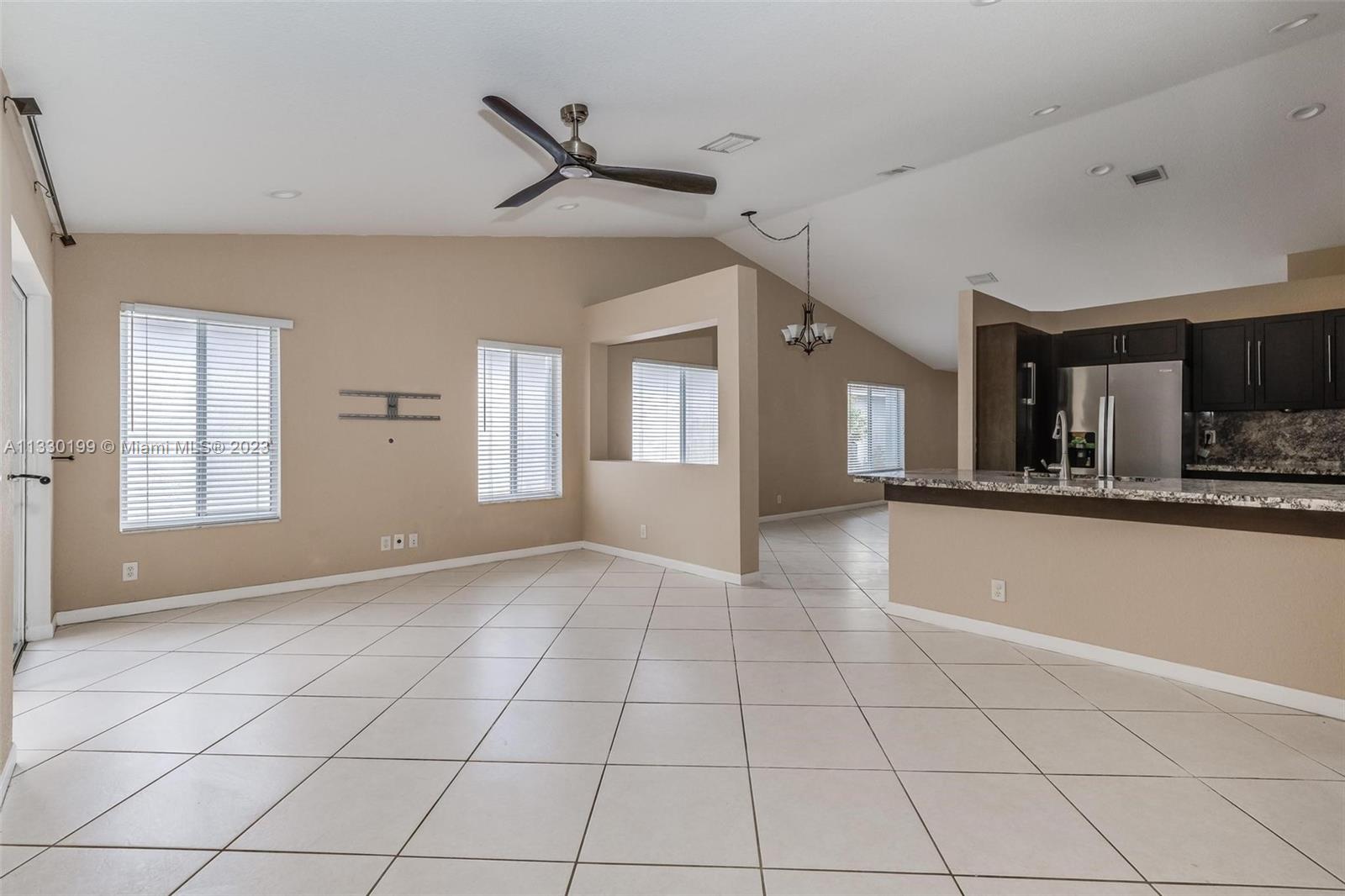 1046 Golden Cane Dr