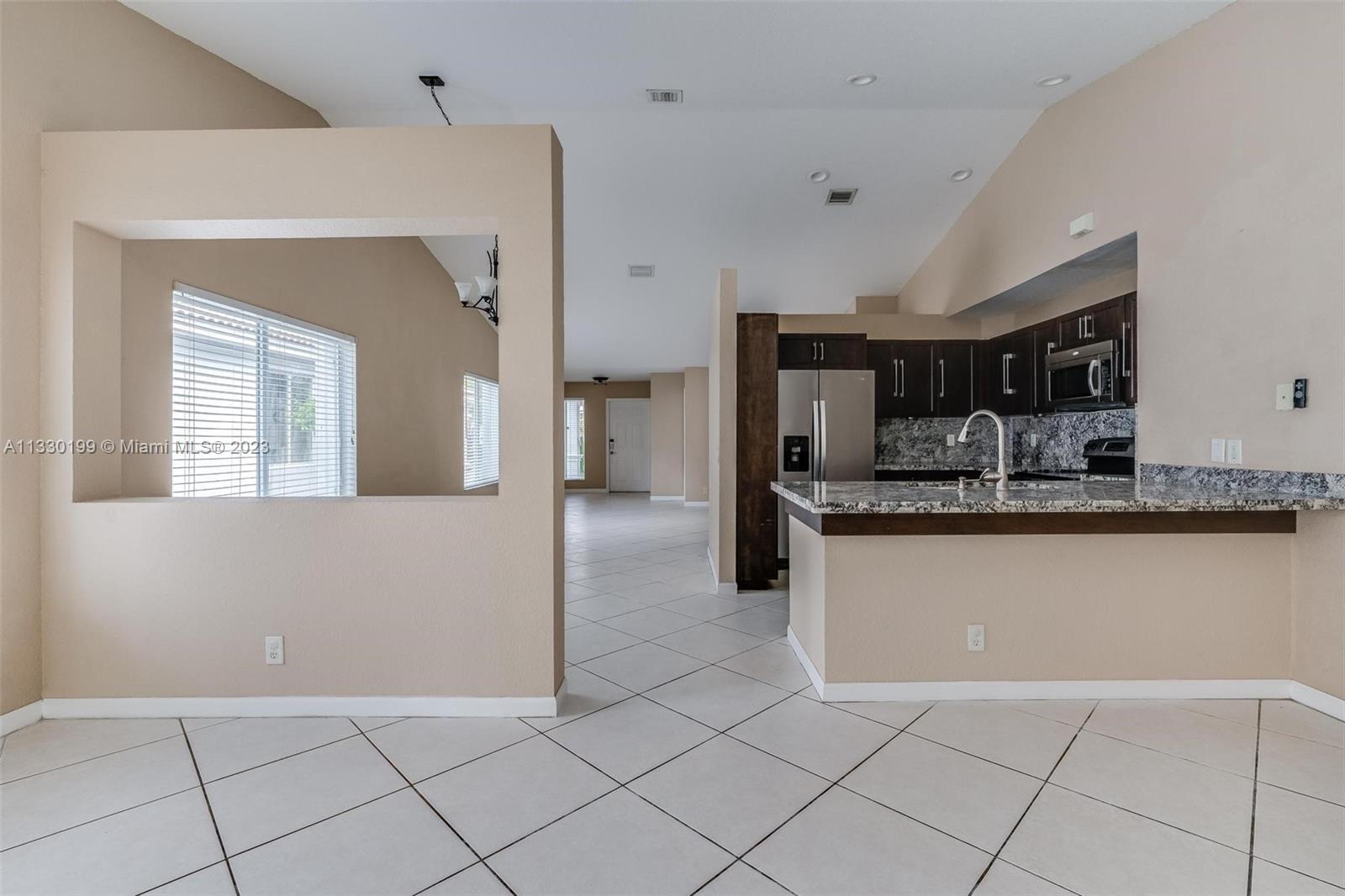 1046 Golden Cane Dr