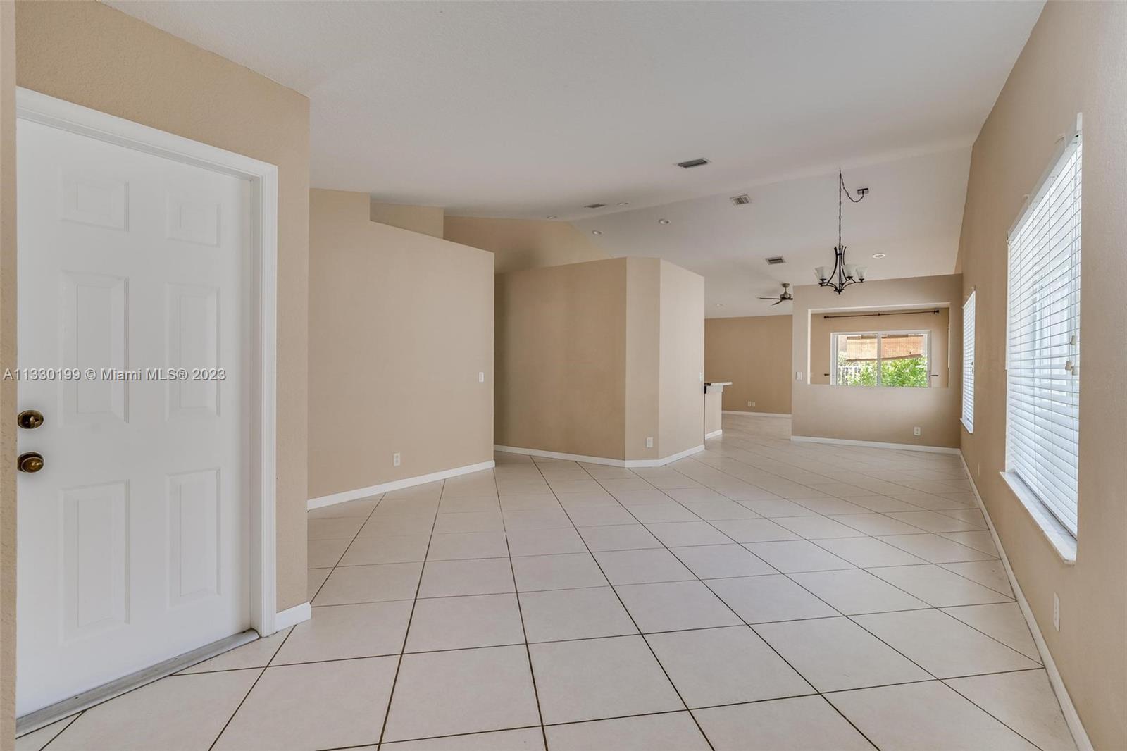 1046 Golden Cane Dr