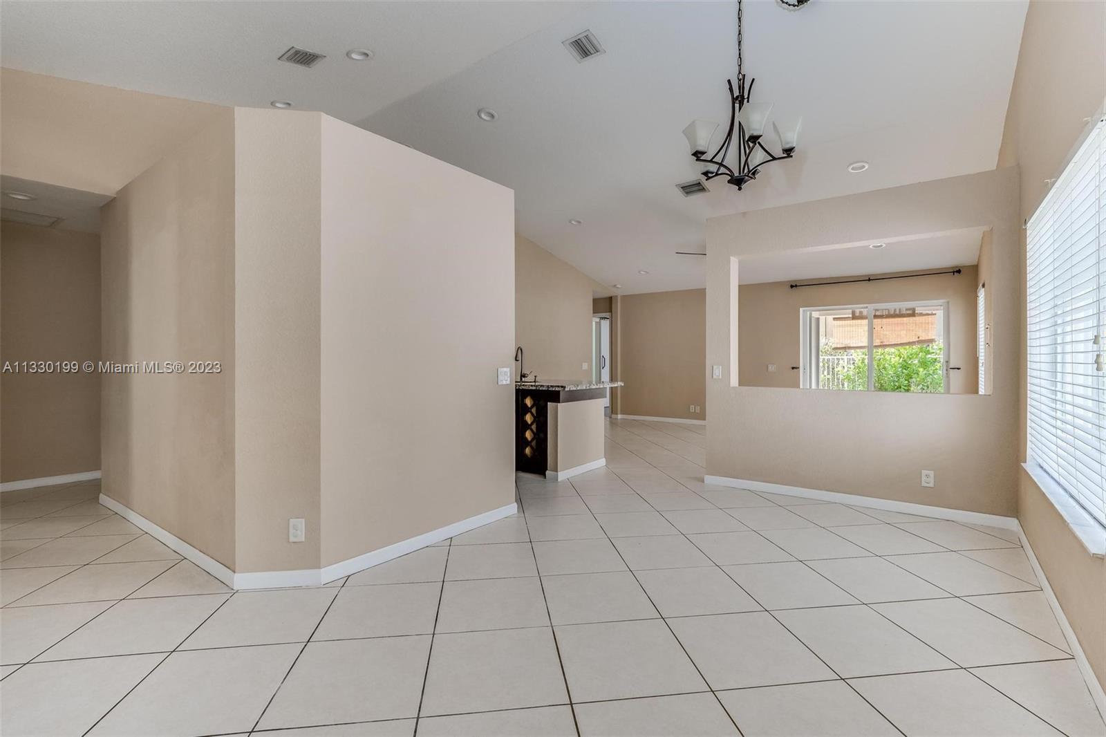1046 Golden Cane Dr