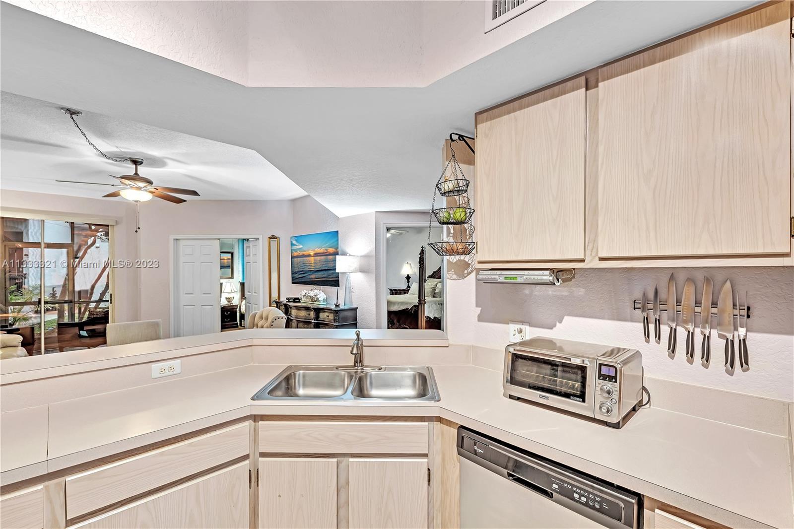 761 SW 148th Ave Unit: 908