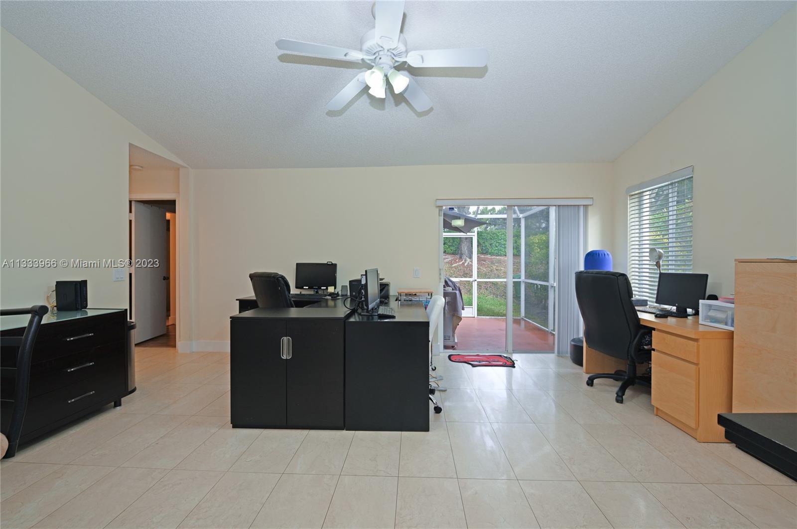 4020 Pine Ridge Ln Unit: 4020