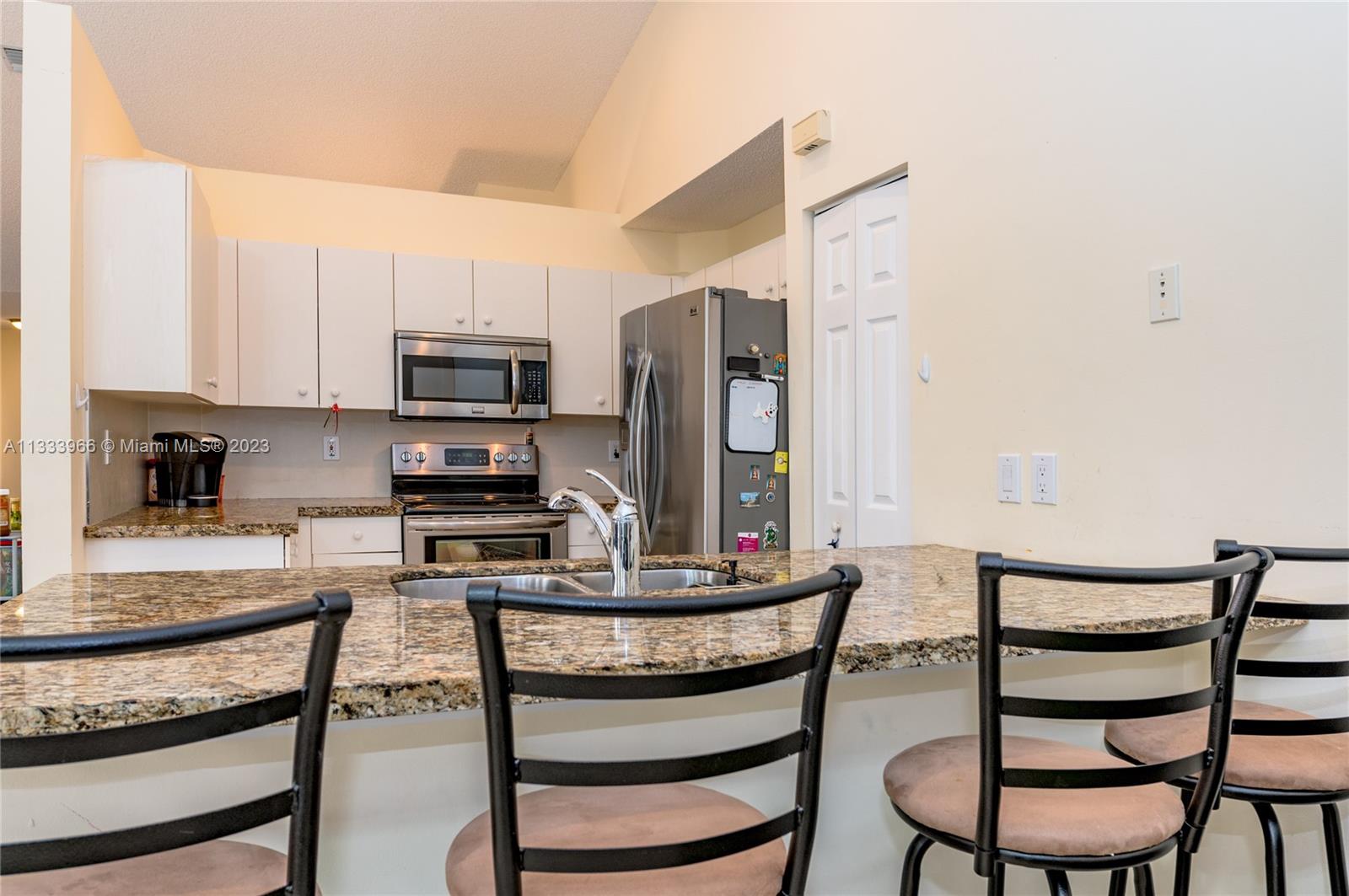4020 Pine Ridge Ln Unit: 4020