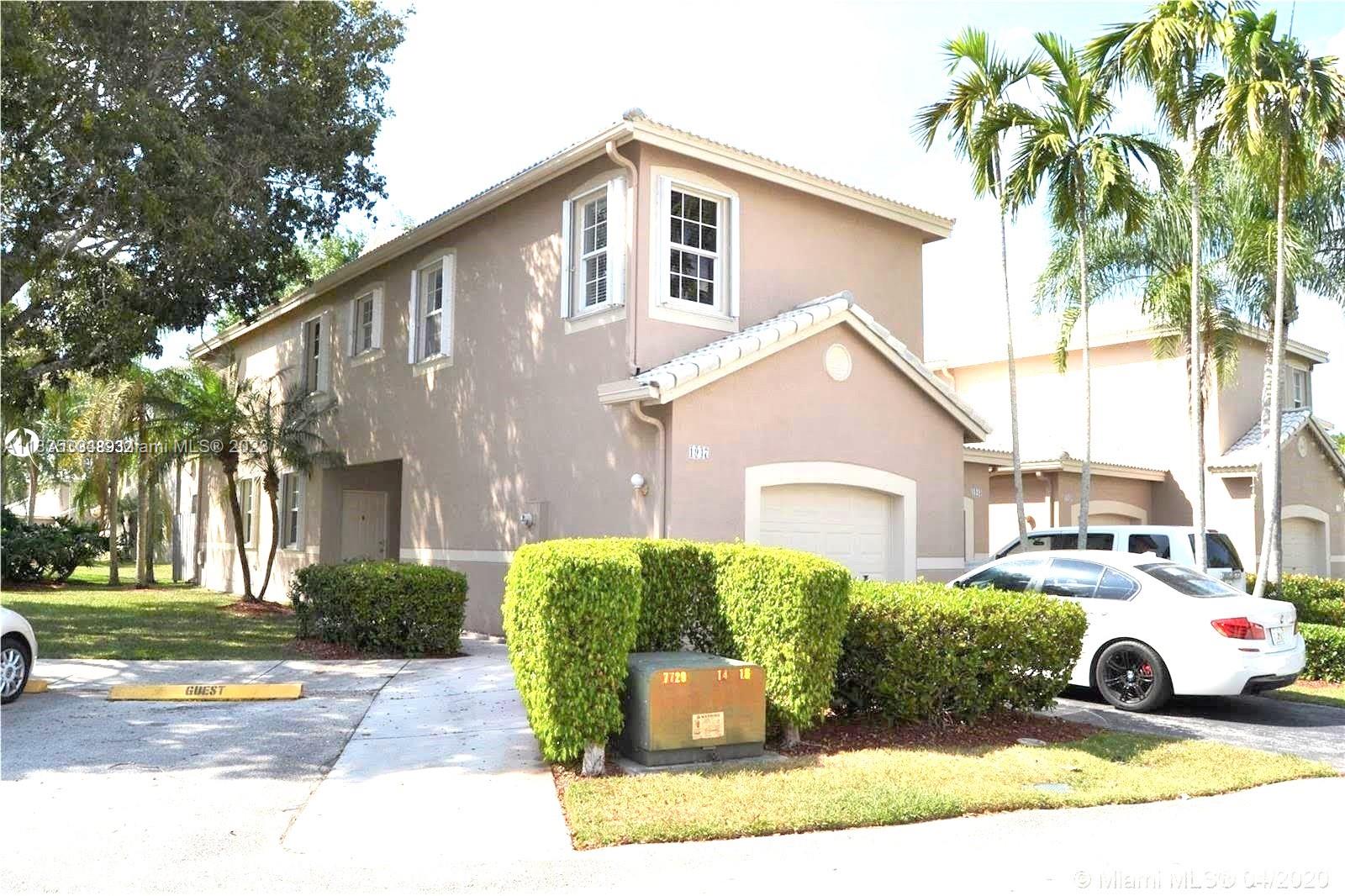 1947 Madeira Dr Unit: 1947