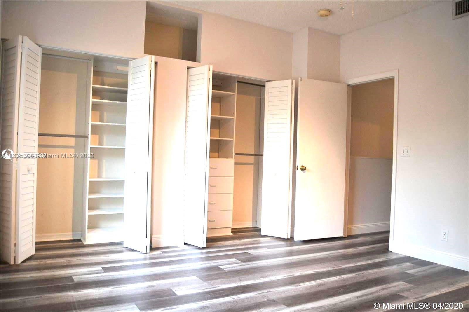 1947 Madeira Dr Unit: 1947