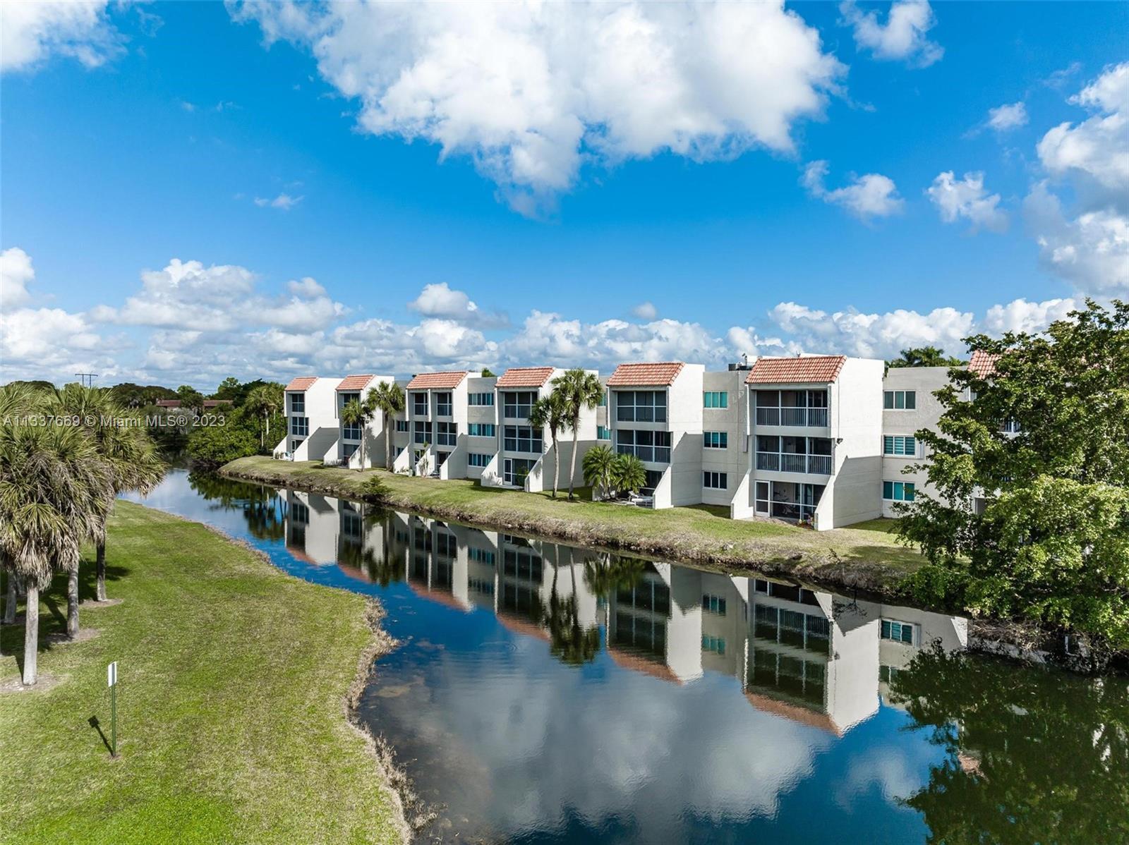 120 Lakeview Dr Unit: 119