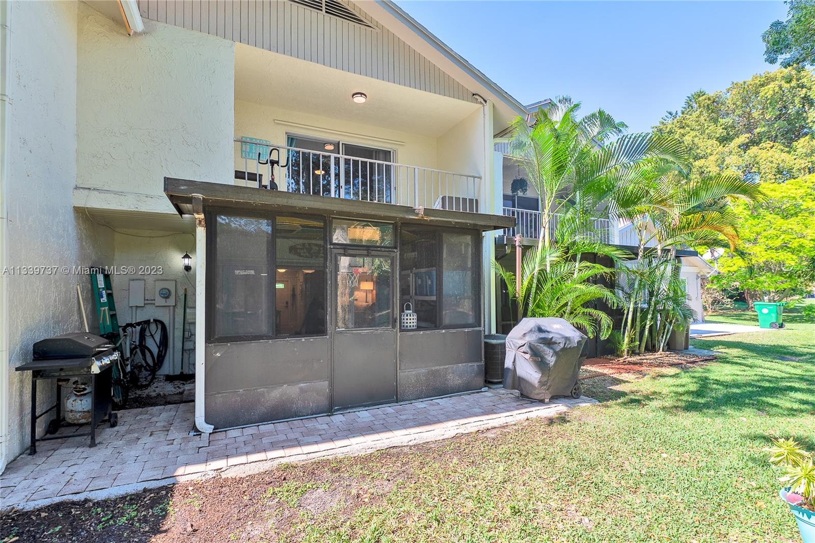 2152 Nova Village Dr