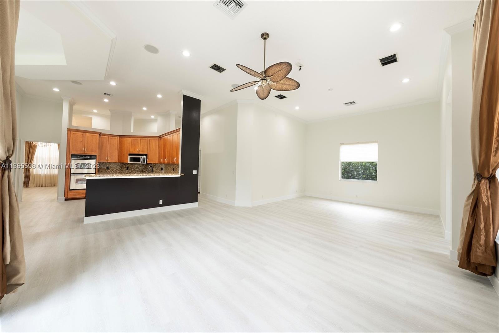 18540 SW 39th Ct Unit: 0