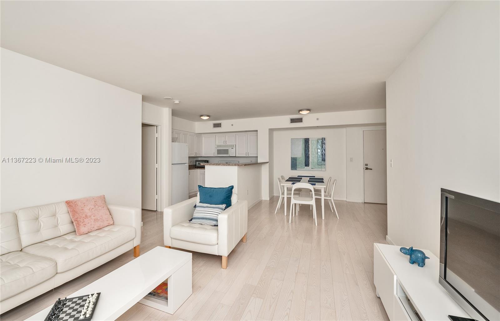 90 Alton Rd Unit: 809