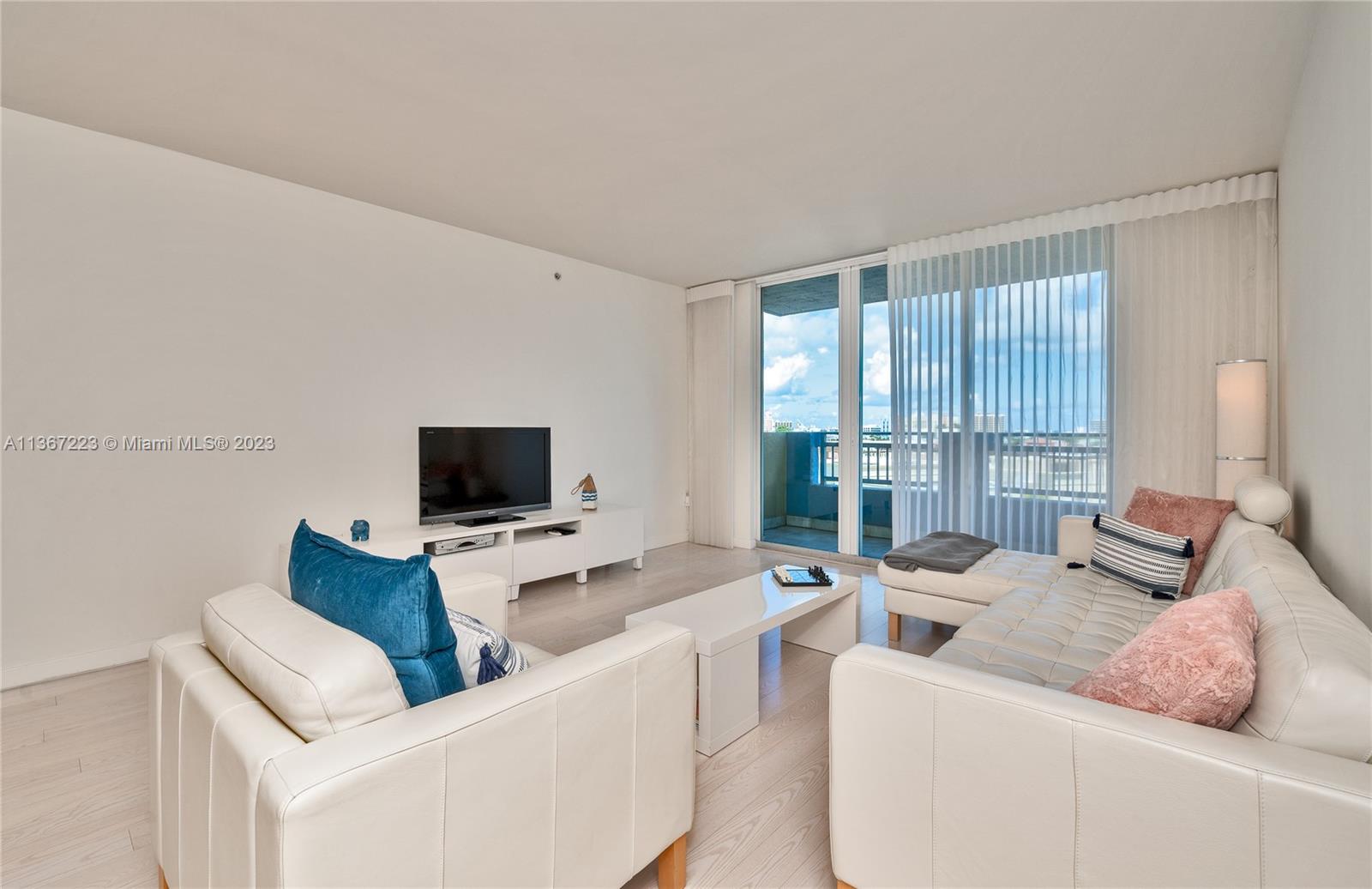 90 Alton Rd Unit: 809