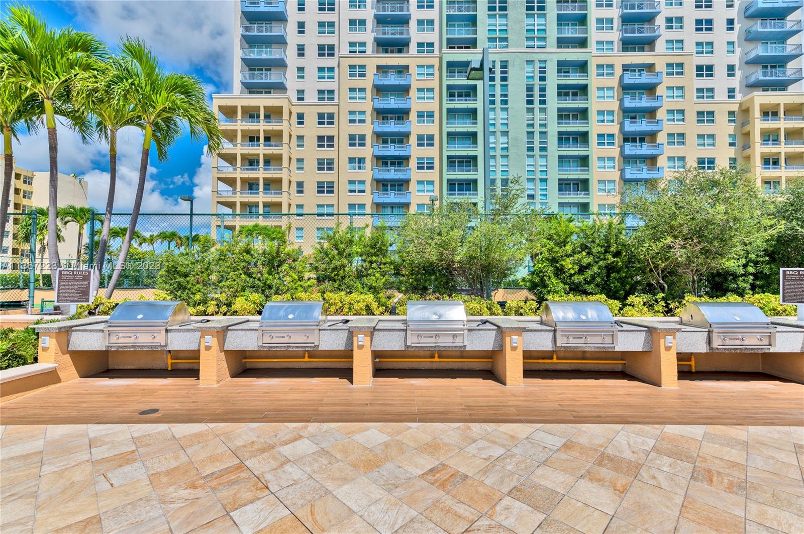 90 Alton Rd Unit: 809