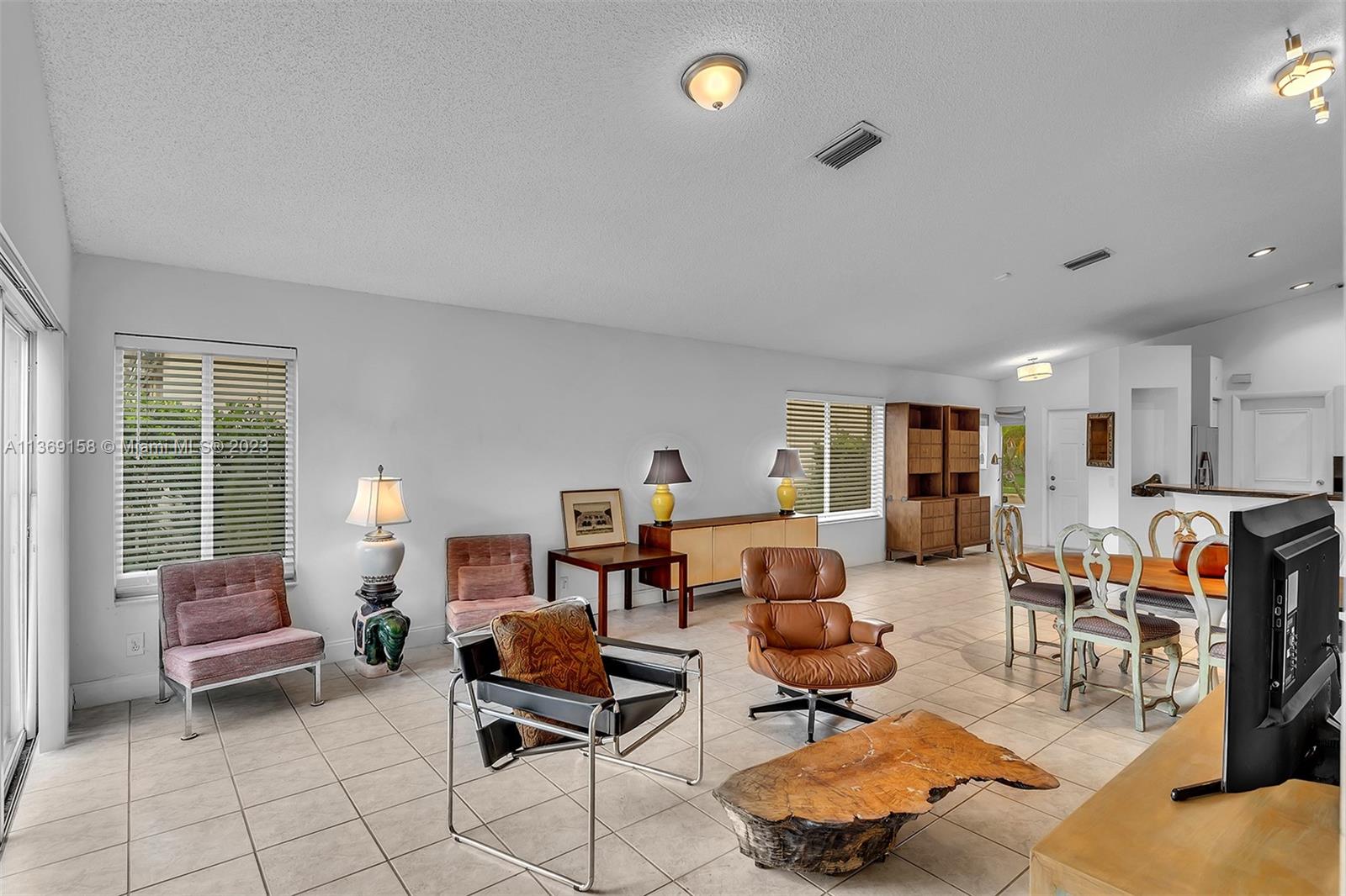 4333 Magnolia Ridge Dr
