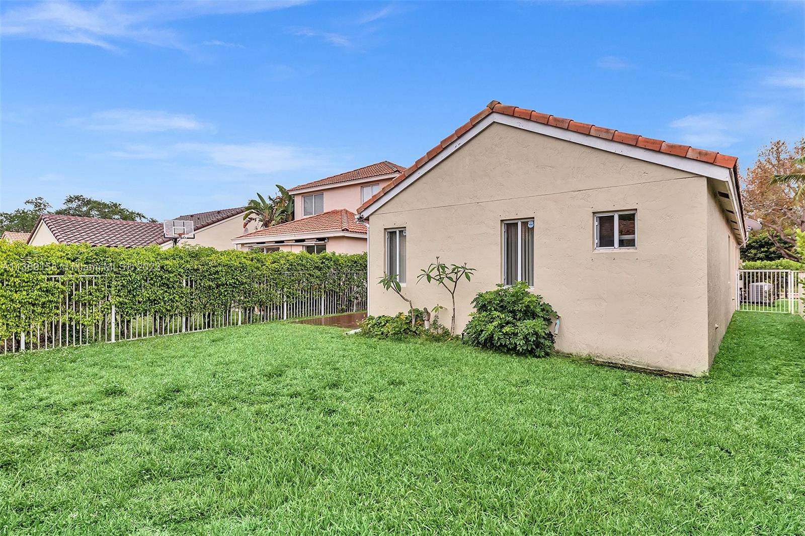 4333 Magnolia Ridge Dr