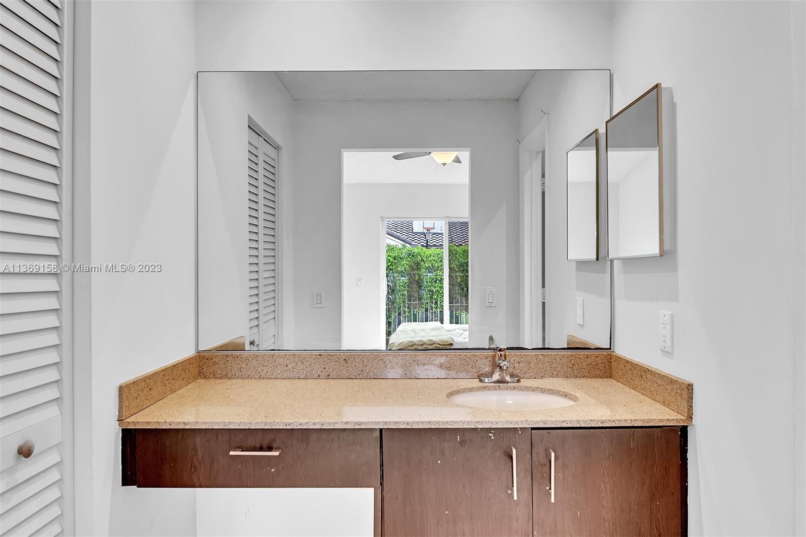4333 Magnolia Ridge Dr