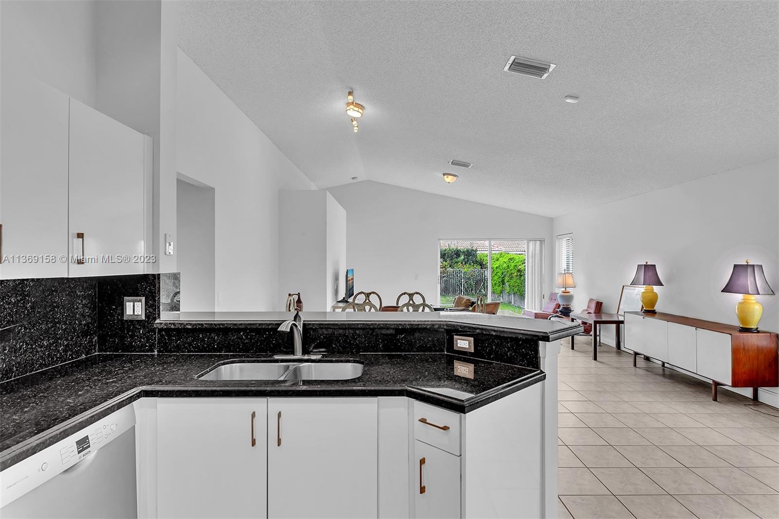 4333 Magnolia Ridge Dr