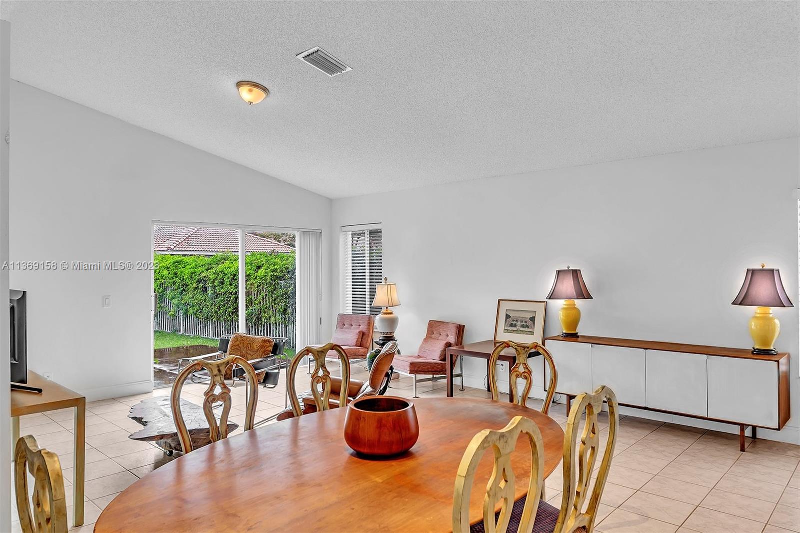 4333 Magnolia Ridge Dr