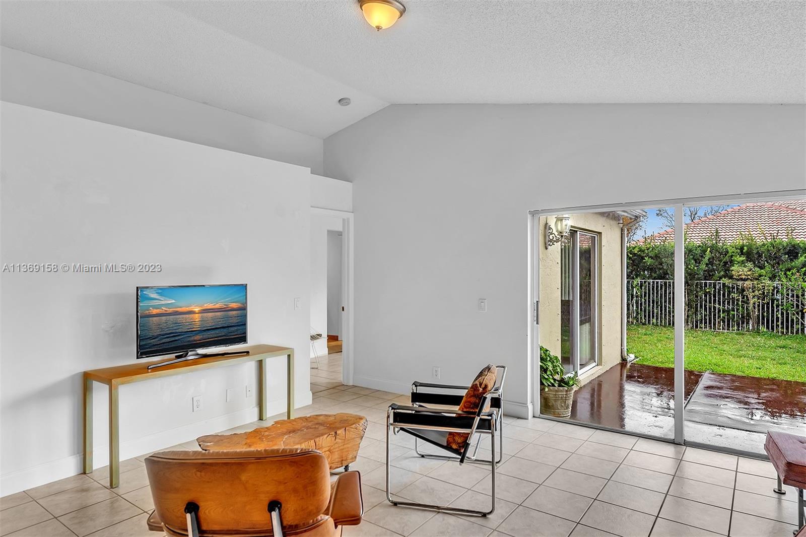 4333 Magnolia Ridge Dr