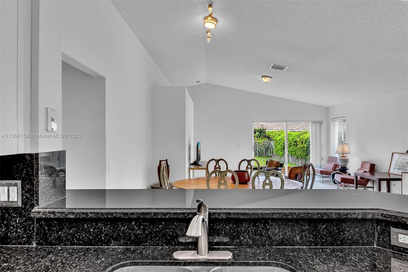 4333 Magnolia Ridge Dr