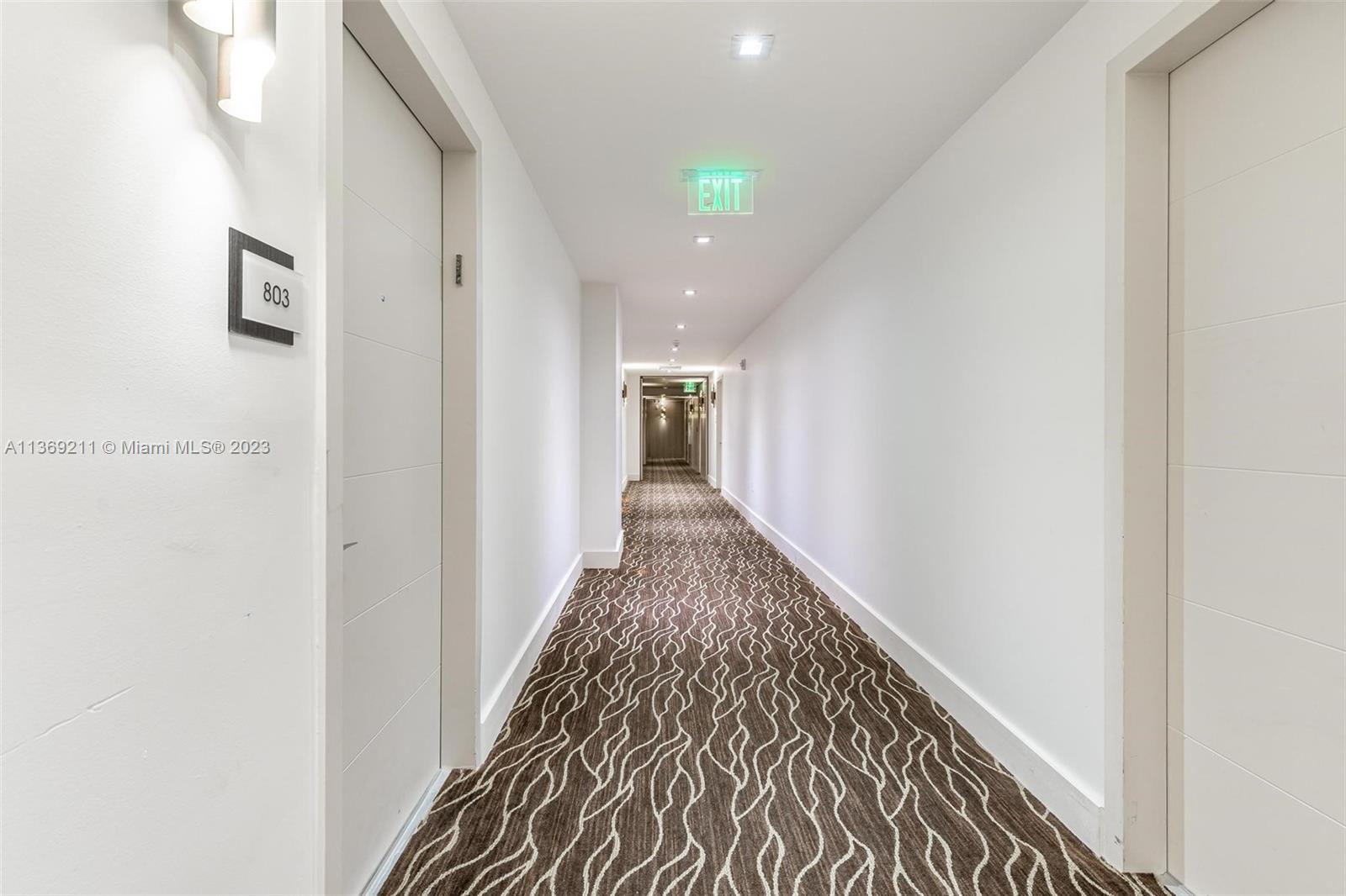2960 NE 207th St Unit: 803