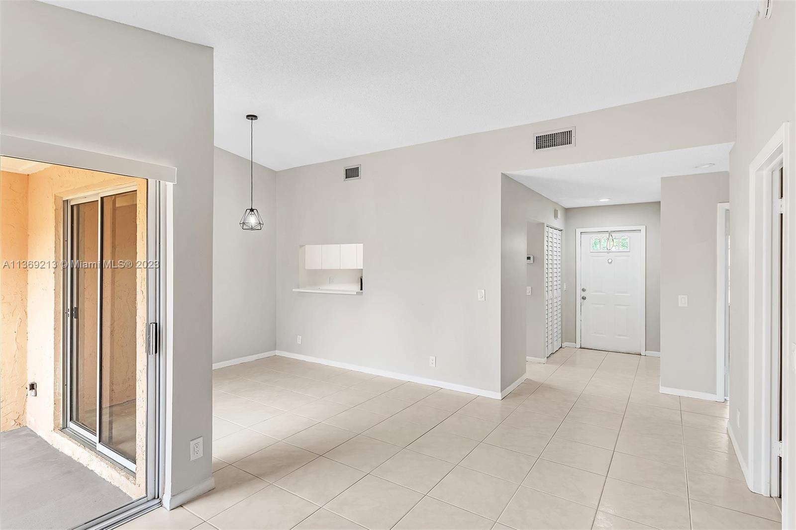 1439 Springside Dr Unit: 1439