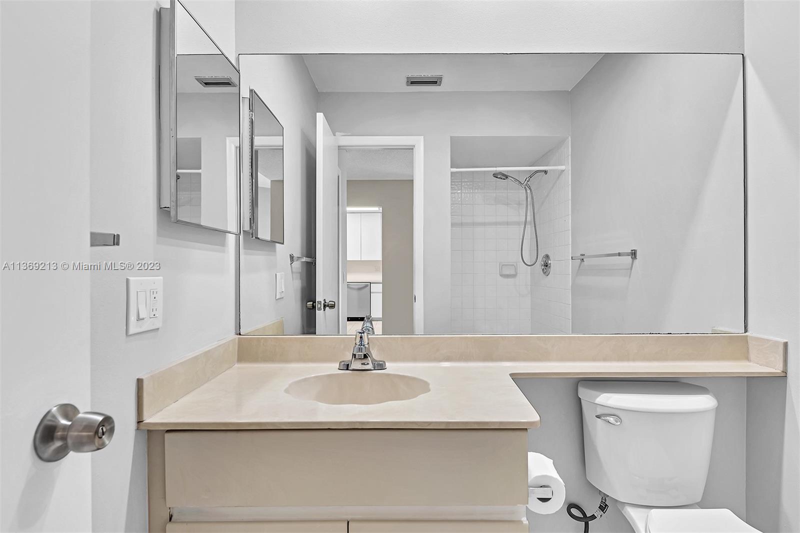 1439 Springside Dr Unit: 1439