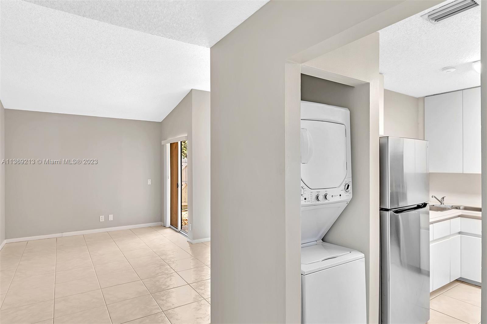 1439 Springside Dr Unit: 1439