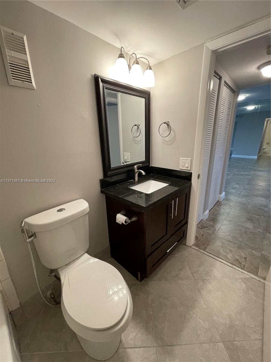 7980 NW 50th St Unit: 209