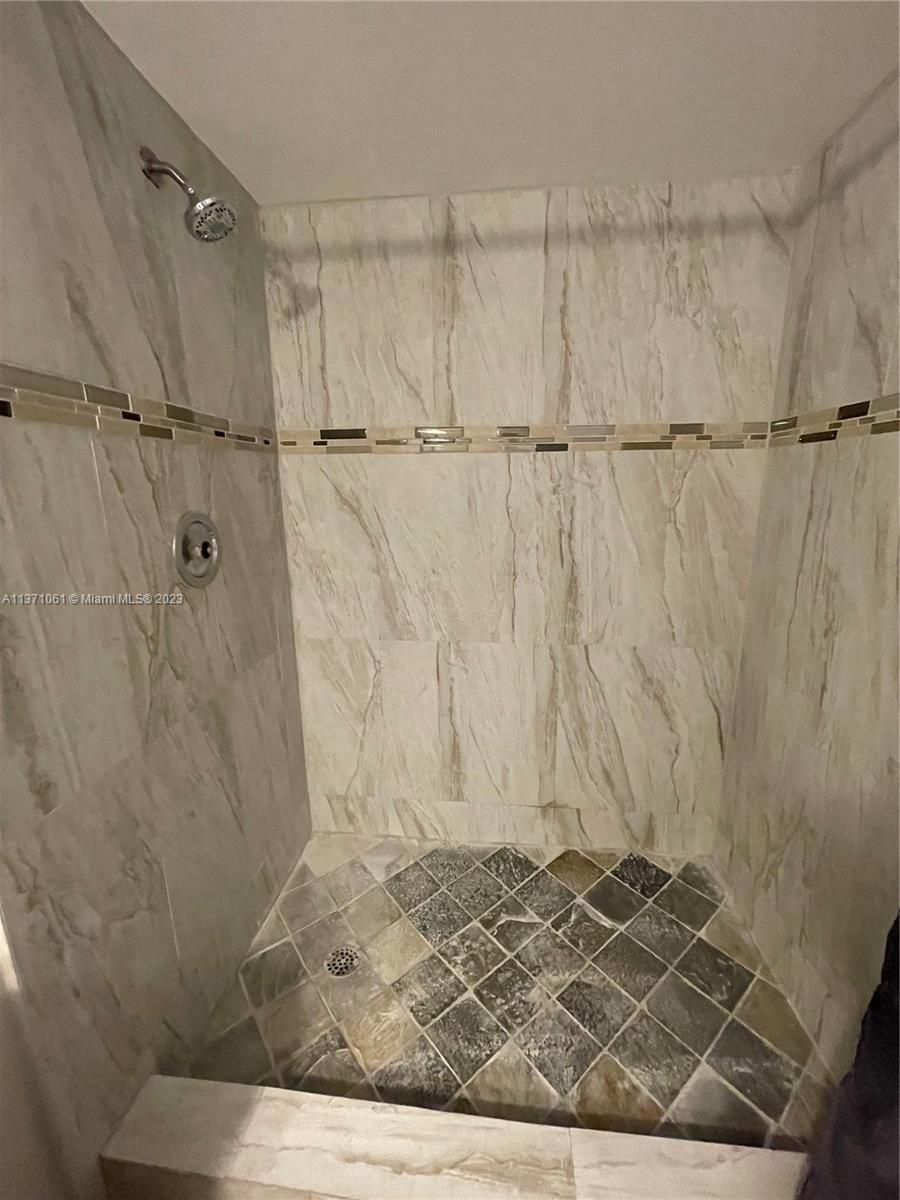7980 NW 50th St Unit: 209