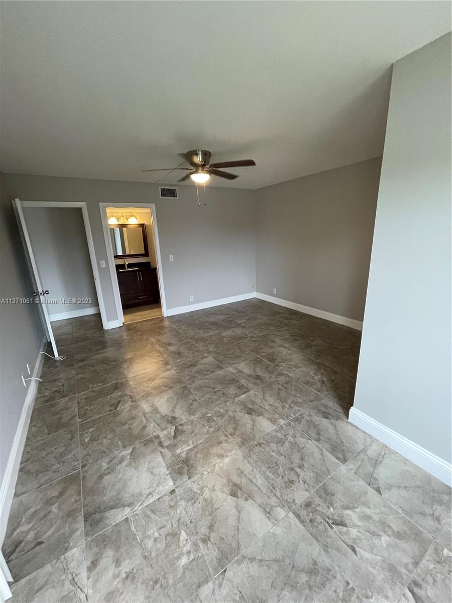 7980 NW 50th St Unit: 209