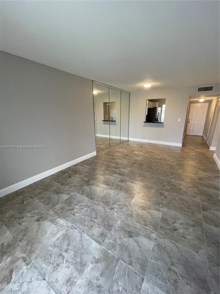 7980 NW 50th St Unit: 209