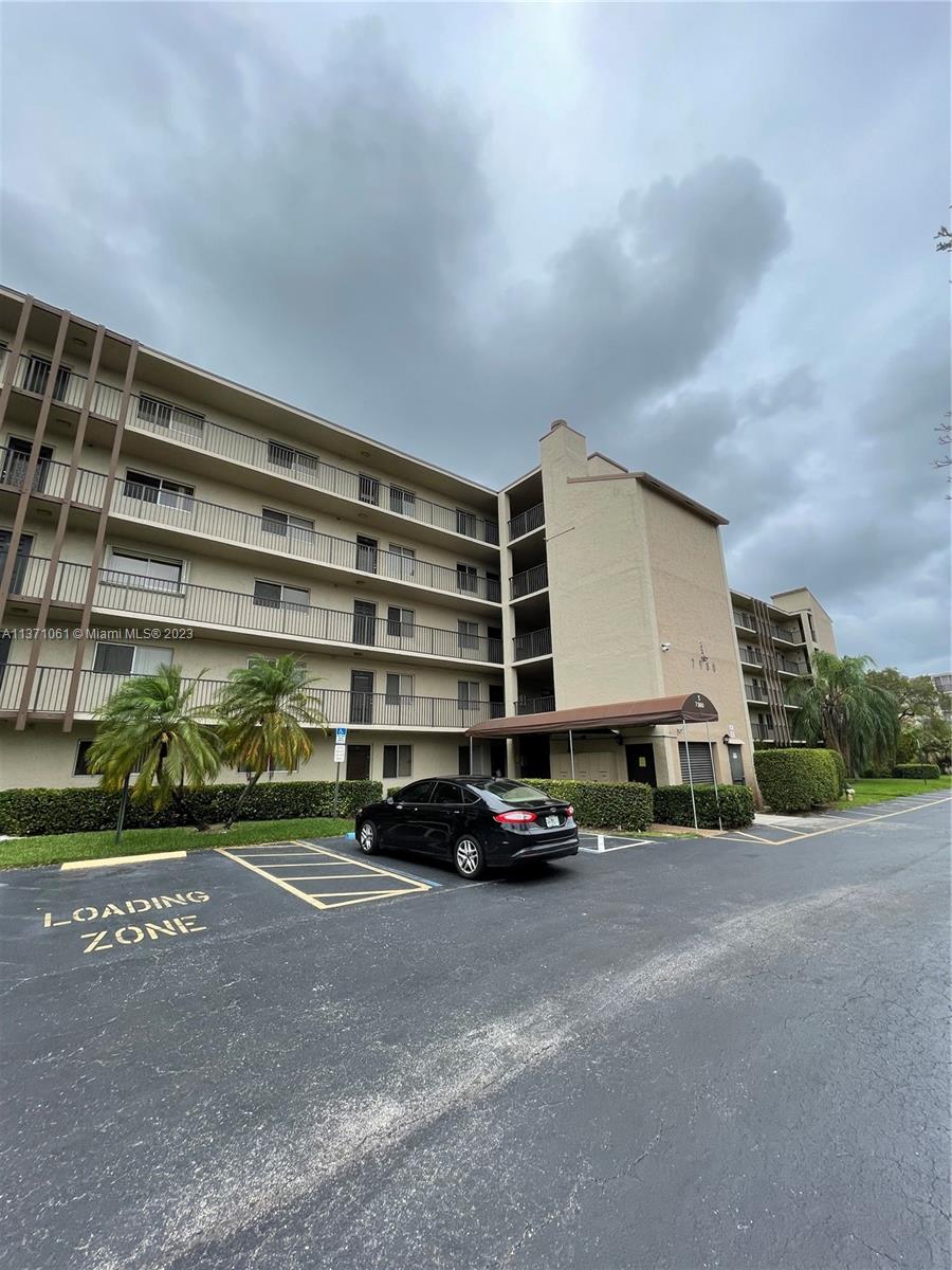 7980 NW 50th St Unit: 209