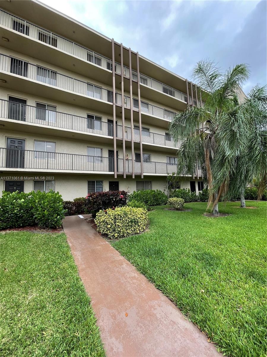 7980 NW 50th St Unit: 209