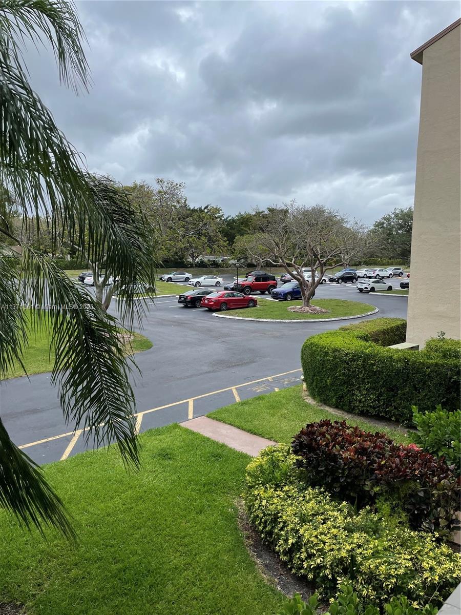 7980 NW 50th St Unit: 209