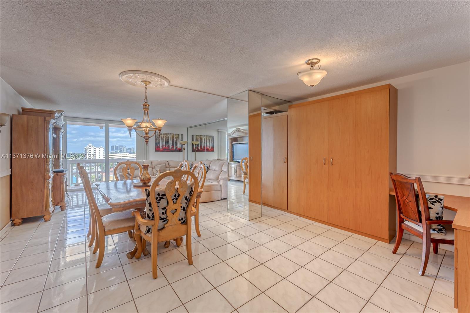 801 S Ocean Dr Unit: 803