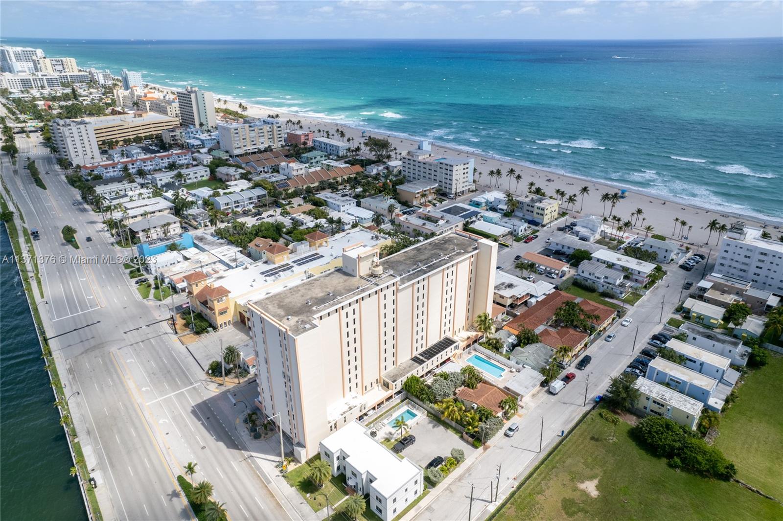 801 S Ocean Dr Unit: 803