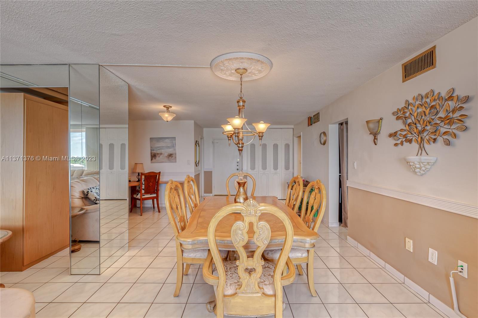 801 S Ocean Dr Unit: 803