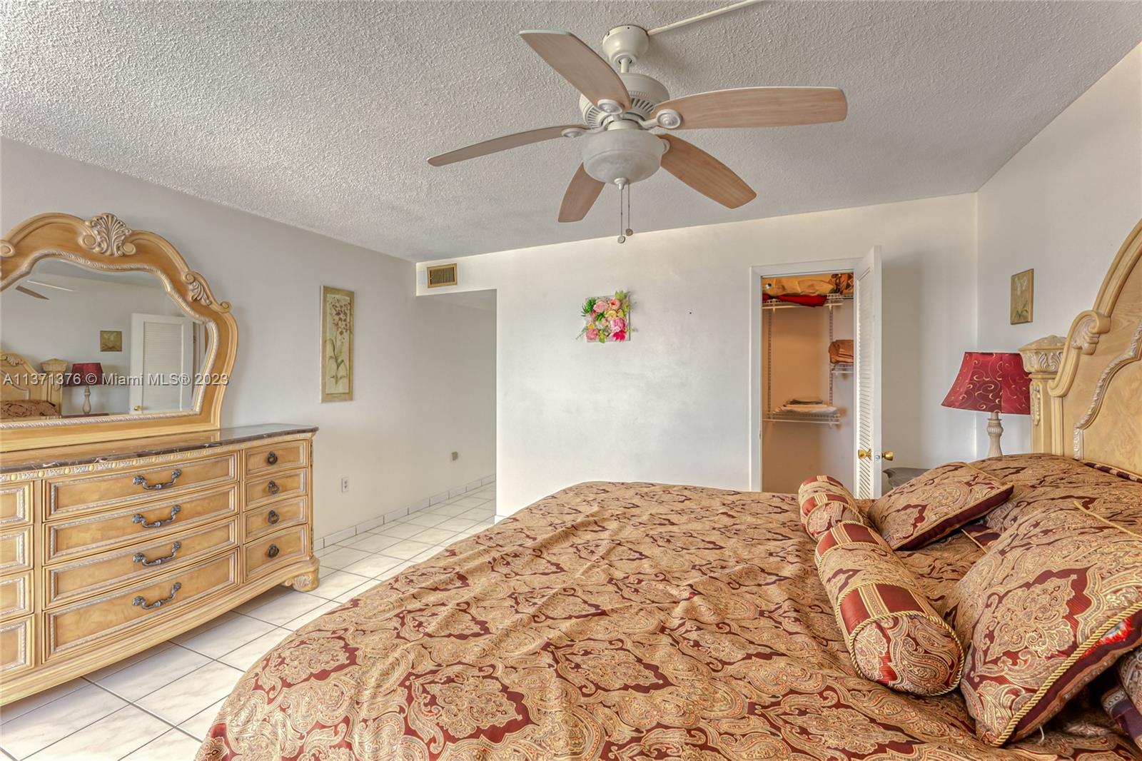 801 S Ocean Dr Unit: 803