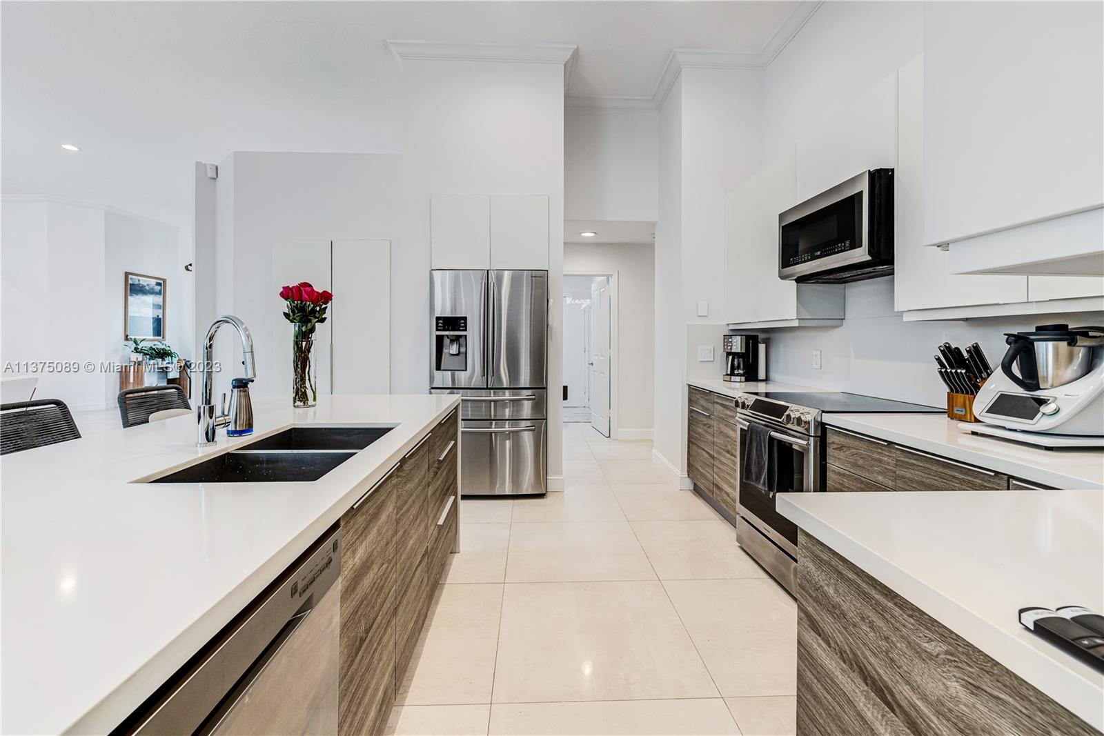 244 Landings Blvd