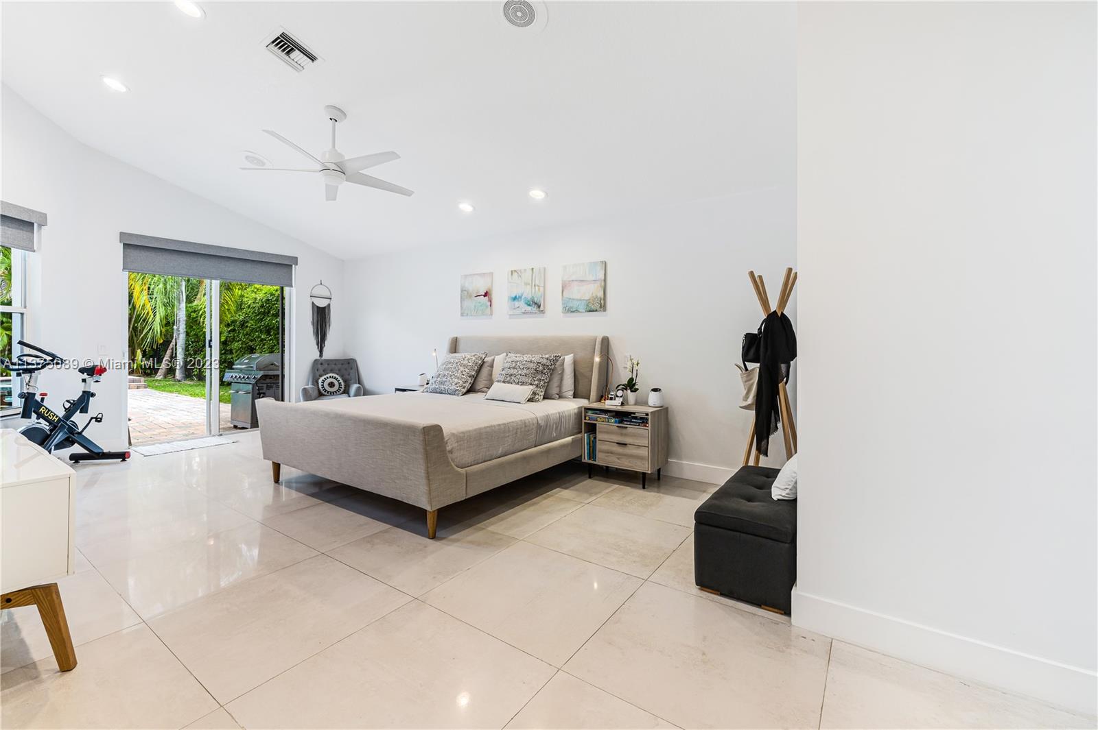 244 Landings Blvd