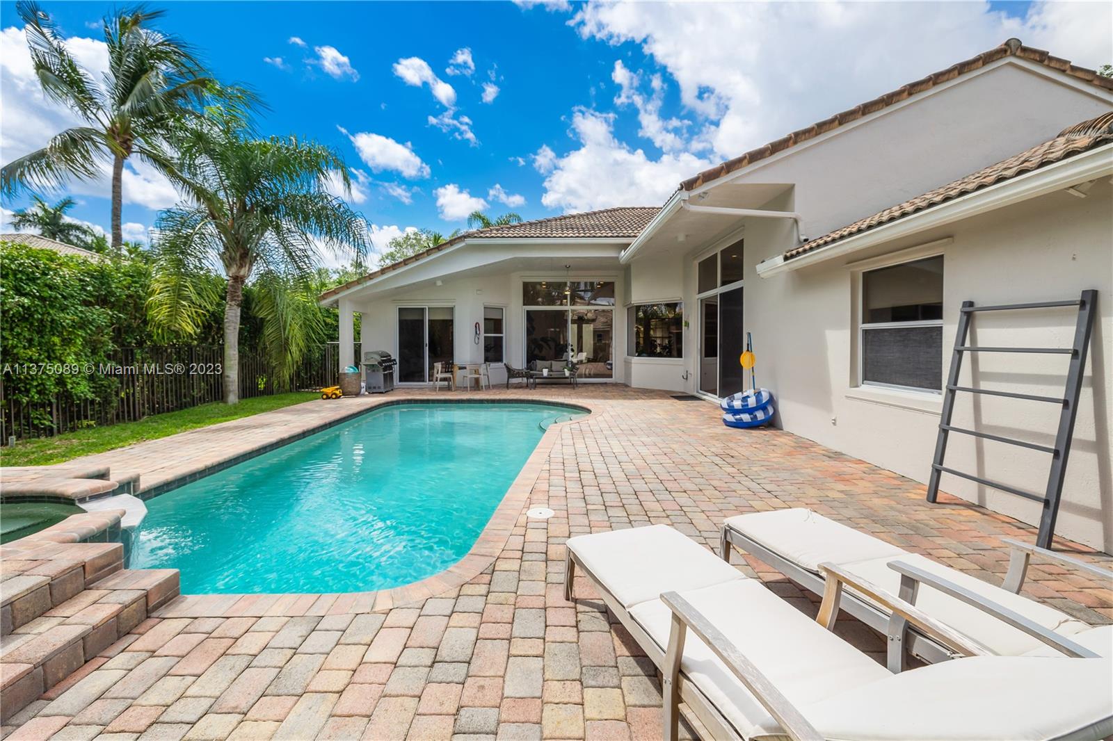 244 Landings Blvd