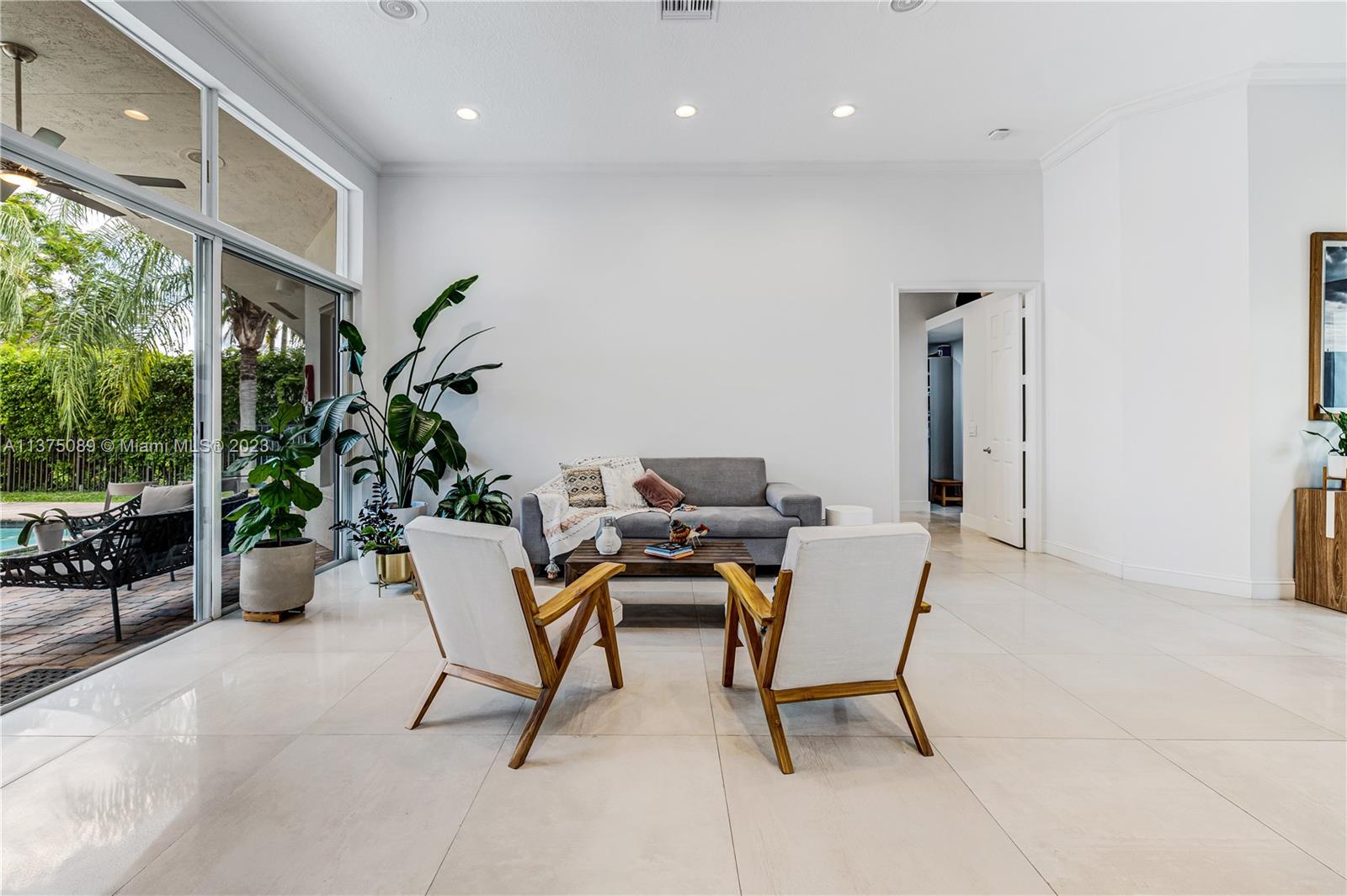 244 Landings Blvd