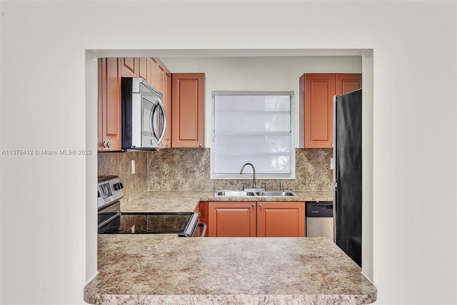 9410 Tangerine Pl Unit: 105