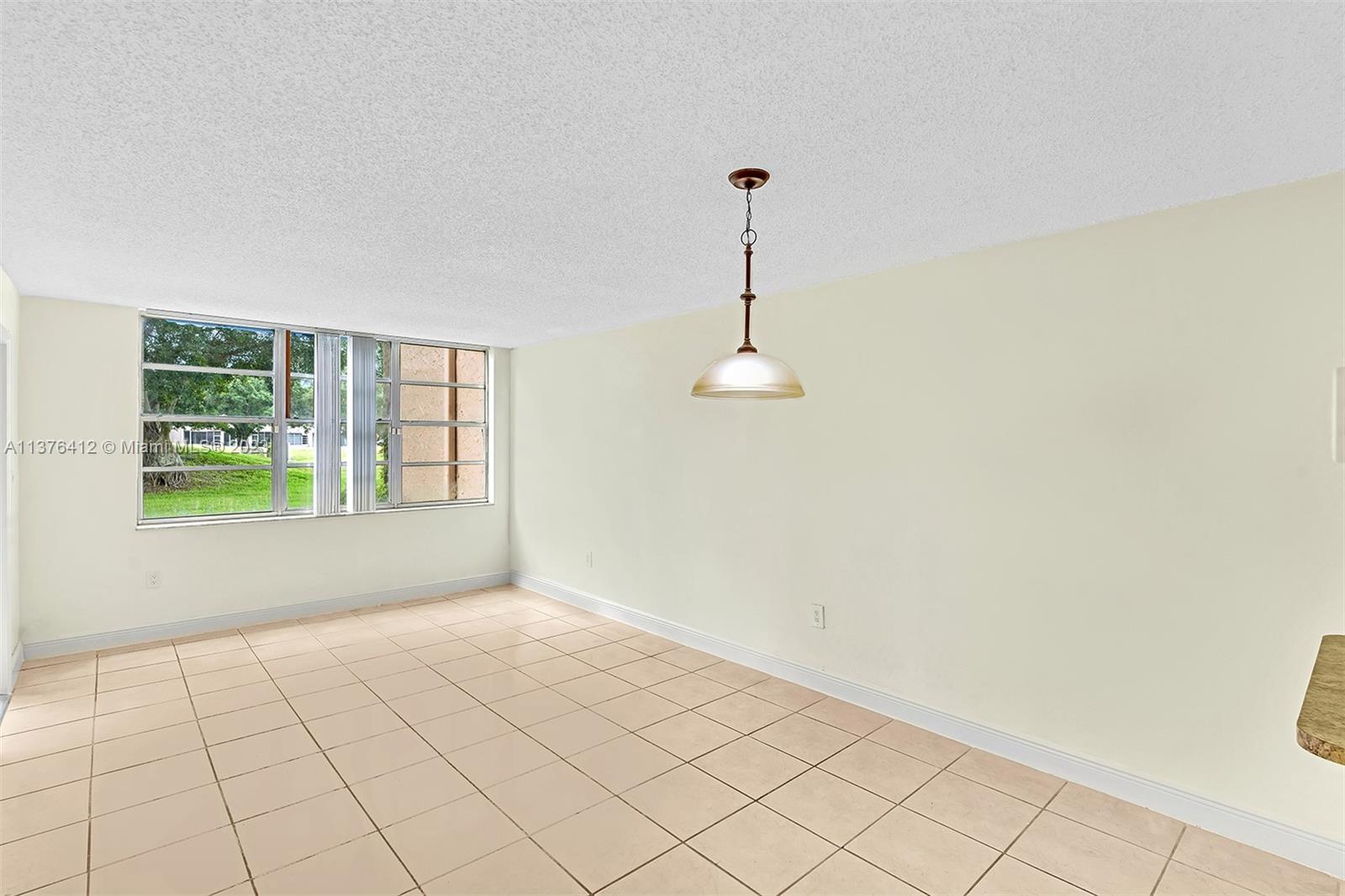 9410 Tangerine Pl Unit: 105