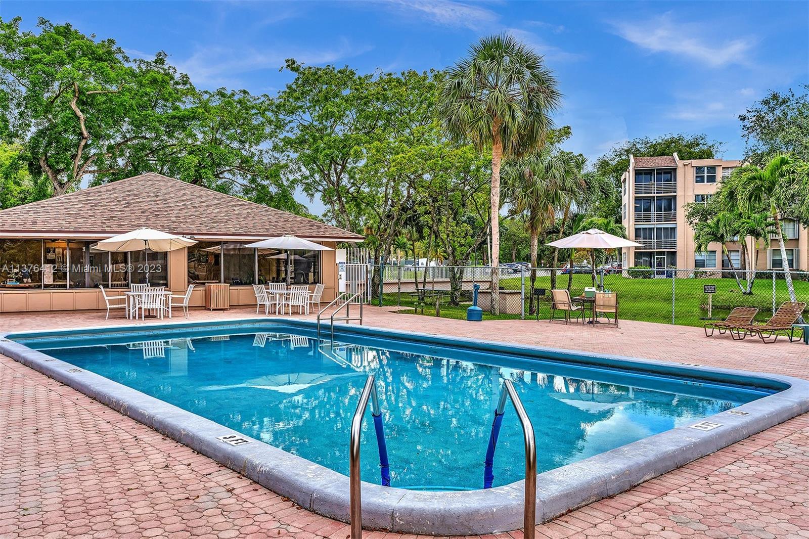 9410 Tangerine Pl Unit: 105